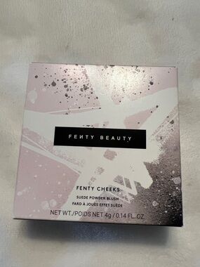 ✨ Fenty Beauty Cheeks Suede Powder Blush - Summertime Wine ✨